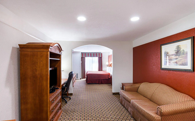 Quality Inn & Suites SeaWorld North