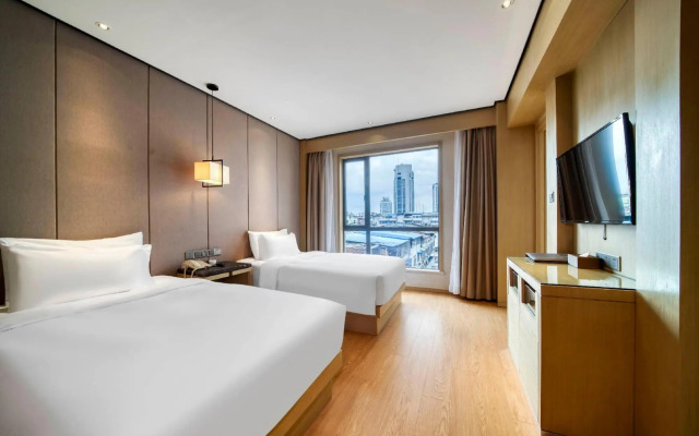 Xierdun Yixuan Hotel