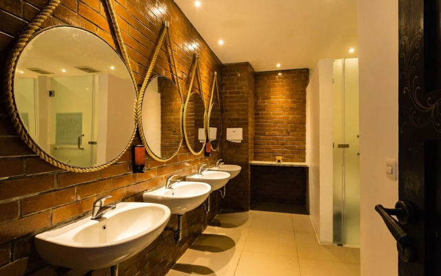 d'Gobers Hostel