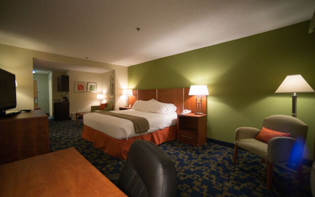 Holiday Inn Express & Suites Raleigh North - Wake Forest by IHG
