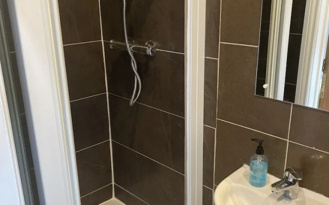 2 En-suite Bedrooms Flat in Kidlington ,oxford