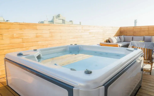 Immerse Yourself in an Idyllic Situation