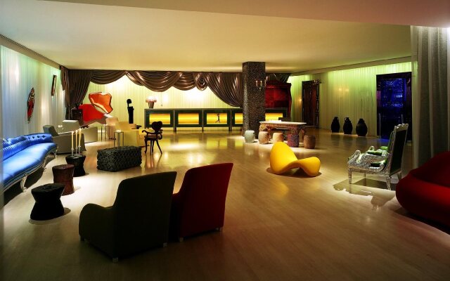 Sanderson London