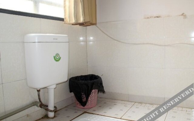 Yilu Express Hostel