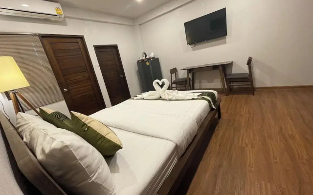 The Bedrooms Maeklong Service Apartment