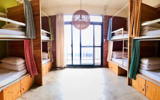 Lane62 Hostel
