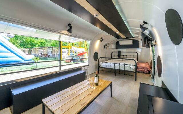 Gapyeong Saeyeon Caravan - Glamping