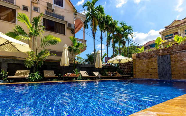 Popular Hotel & Spa