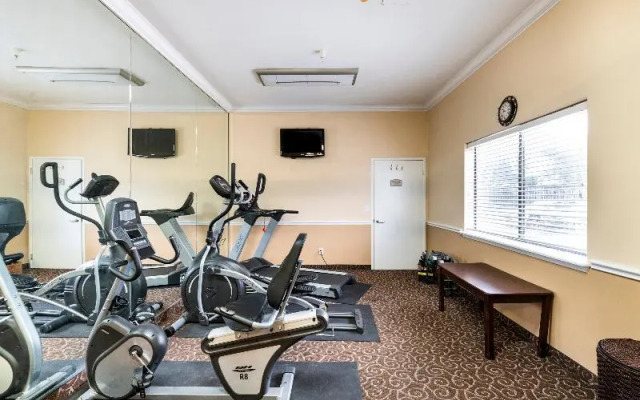 Quality Inn & Suites