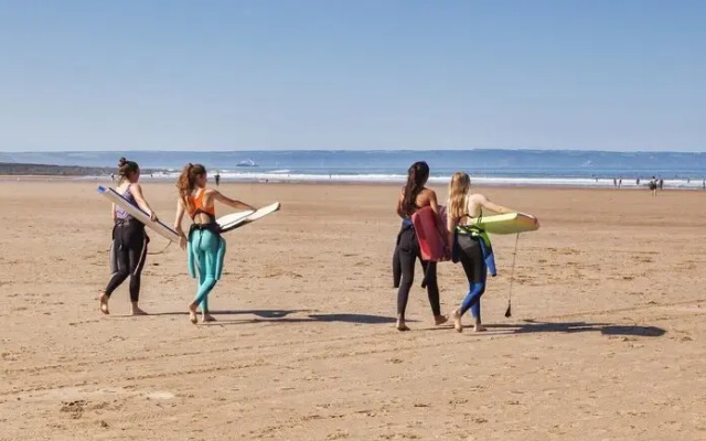 Riverside Court Apartment