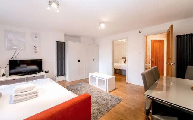 Battersea Studio Apartment