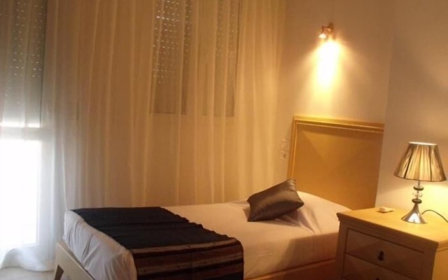 Appart Hotel Castilia Suites