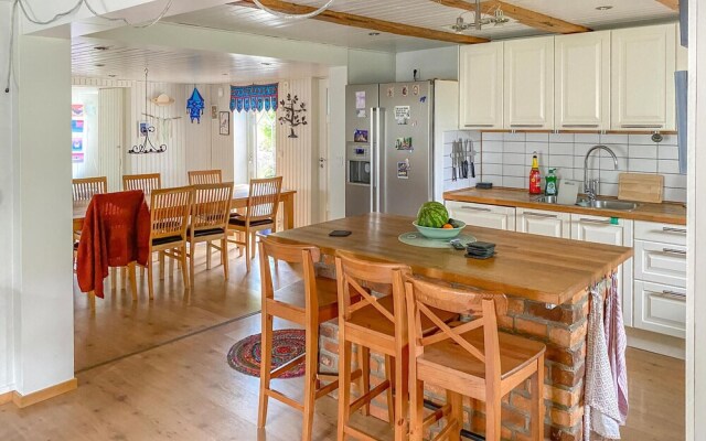 Stunning Home in Sävsjö With Internet and 2 Bedrooms
