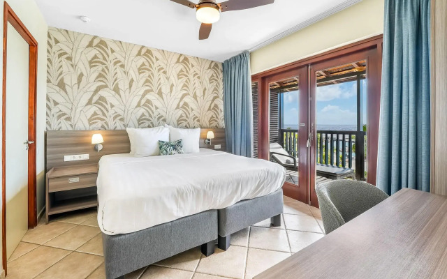 LionsDive Beach Resort