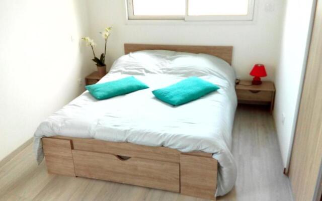 Chez Lionel & Mathéis , joignable au zéro6trente53cinquante60