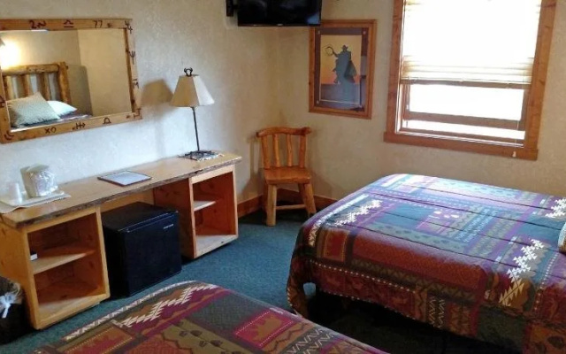 Old Corral Hotel & Steakhouse