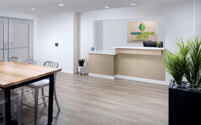 WoodSpring Suites Seattle Everett