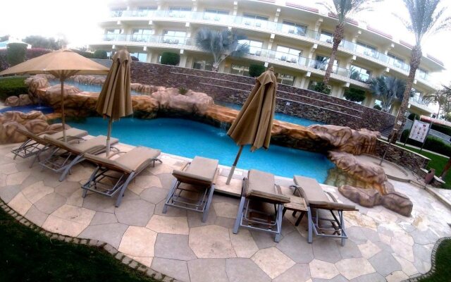 Xperience Sea Breeze Resort