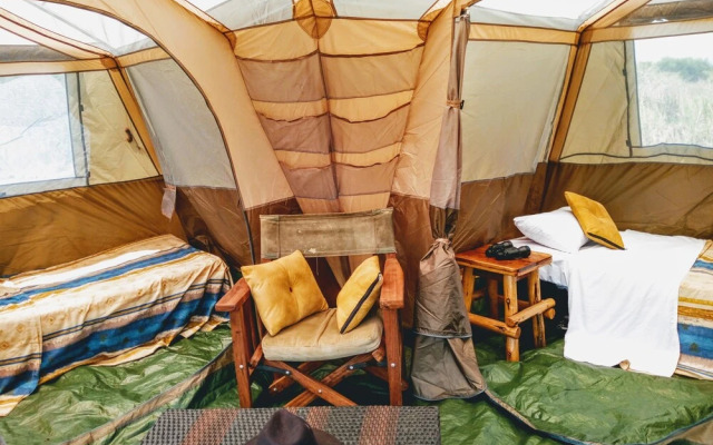 Voyager Equator Lodge