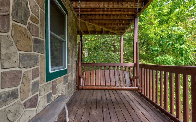 Arrowhead Lodge by Vtrips