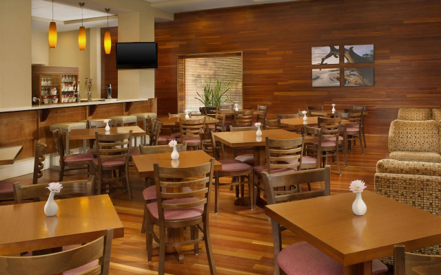 Four Points by Sheraton Jacksonville Baymeadows