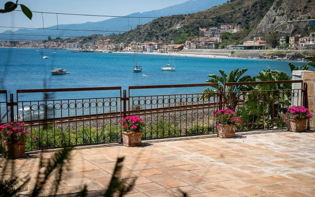 Taormina Mare Apartment