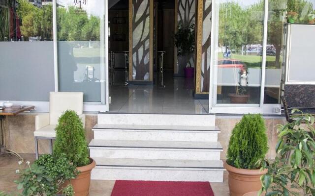 Zengin City Hotel