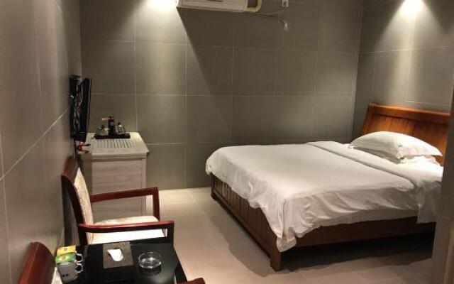 Chaorenfang Apartment