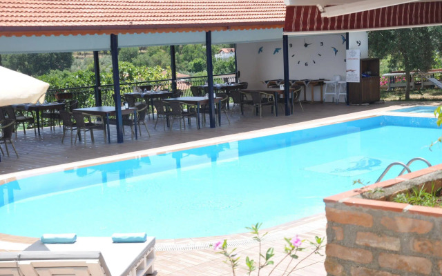 Lacivert Boutique Hotel