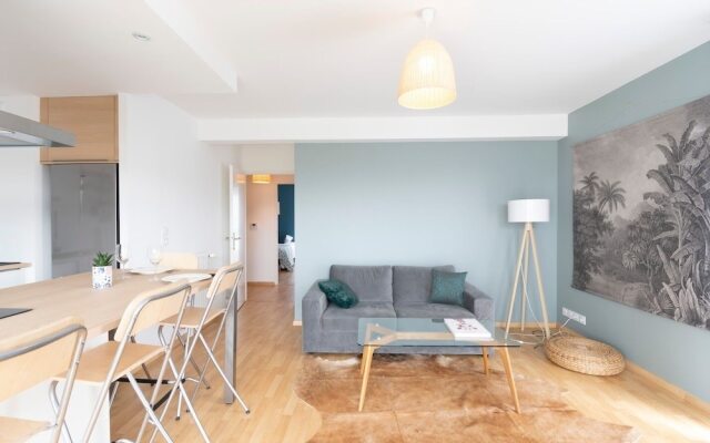 LA Perouse - Apt 2 Chambres,parking, Proche Rennes