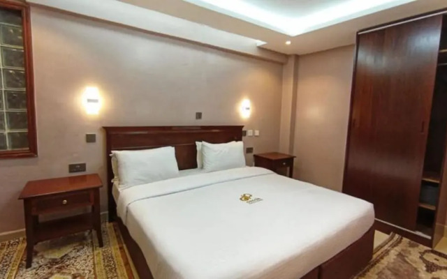 Decale Palace Hotel