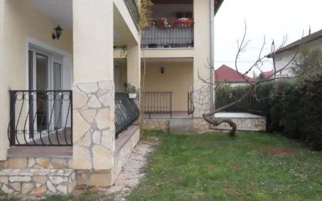 Arany János Apartmanok