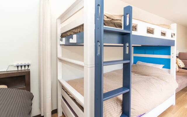 DUO Mermaid Stay