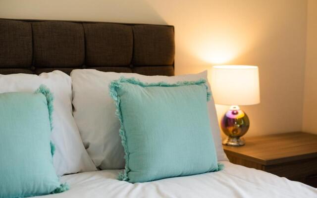 Eaton House 2 - TV in Every Bedroom!