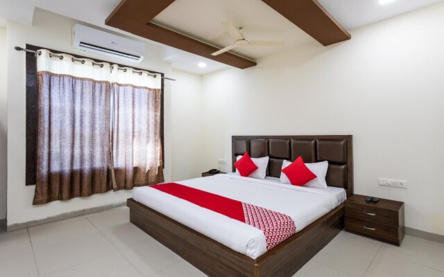Hotel Maple Blue By OYO Rooms