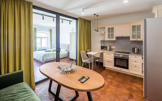 Romari апартименти площа Ринок