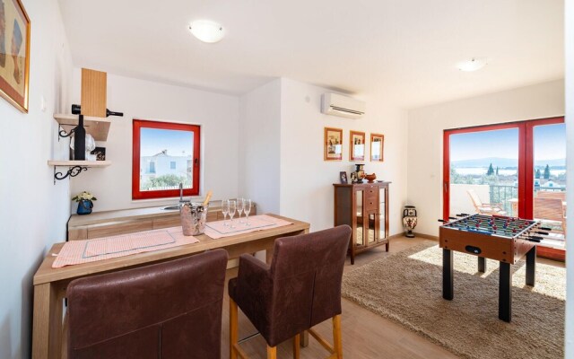 Awesome Home in Sv Filip i Jakov With Sauna, Wifi and 5 Bedrooms