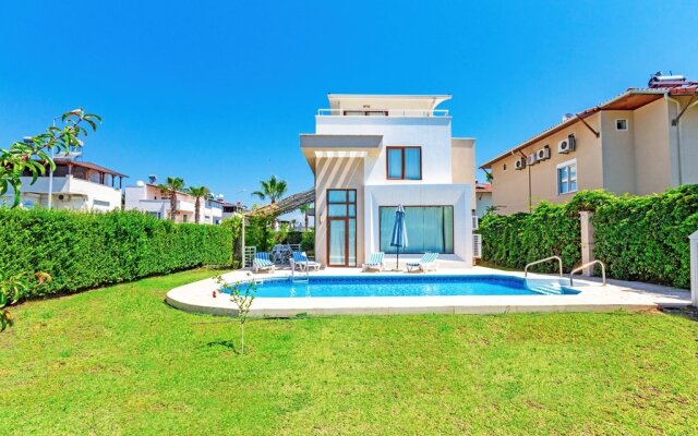 Paradise Town Villa Daisy	