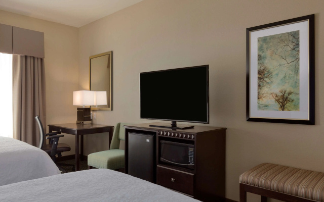 Hampton Inn & Suites Parkersburg Downtown