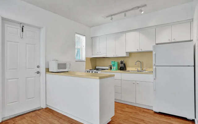 Marine Villas 4 in Hollywood