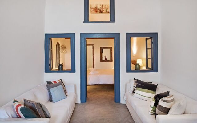 Lucky Homes - Oia
