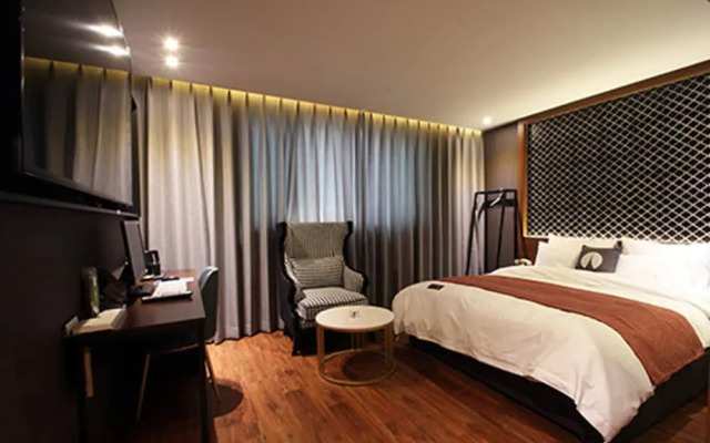 Hotel Frenchcode