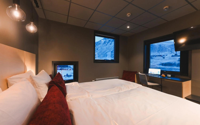 Svalbard Hotell - The Vault