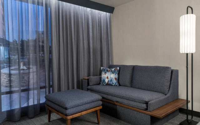 Courtyard by Marriott Montreal Midtown