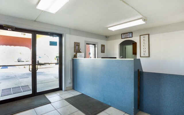 OYO Hotel Pensacola I-10 & Hwy 29