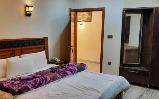 Hotel Second Home