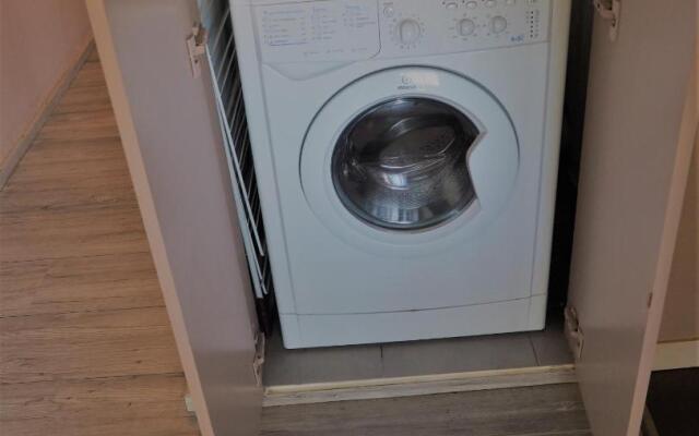 Apt Golfe Juan - 5min des plages - Parking privée - Piscine Rooftop