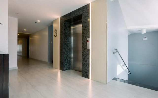 Allure Hotel & Suites
