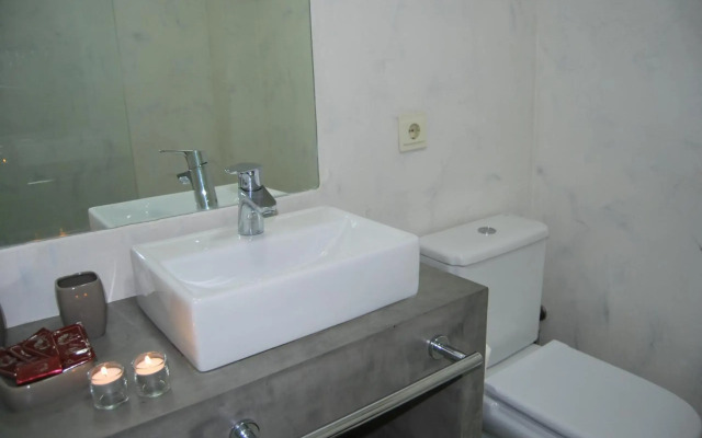 AP010 - Alcazaba Atico