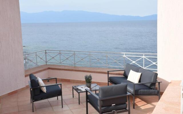 Aphrodite , Charming apt with stunning view!